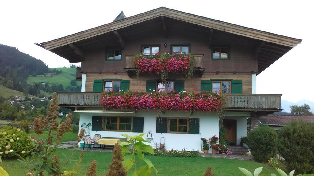 Haus Friedl Hotel Kitzbühel Buitenkant foto