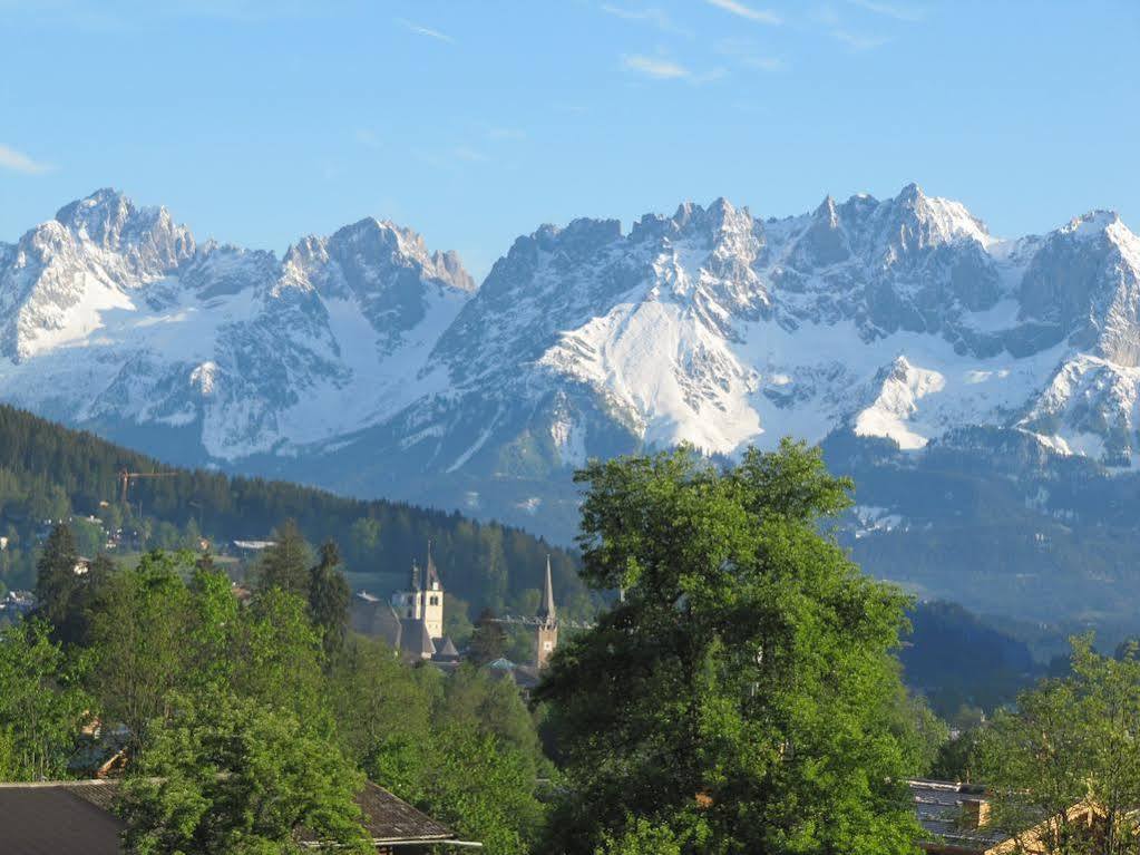 Haus Friedl Hotel Kitzbühel Buitenkant foto